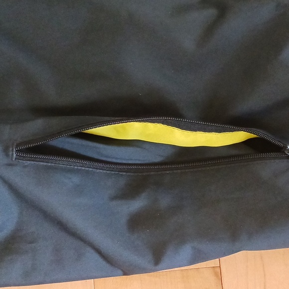 Boy's Adidas light jacket - Picture 9 of 10